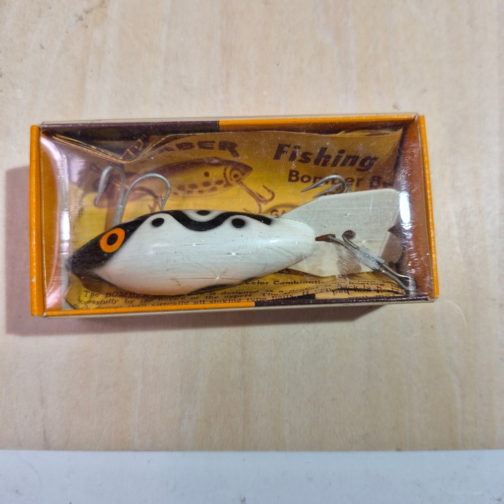 Vintage Bomber Bait‎ Co 408 Fishing Lure White Black Tail Box